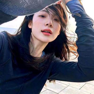 毛衣女郎